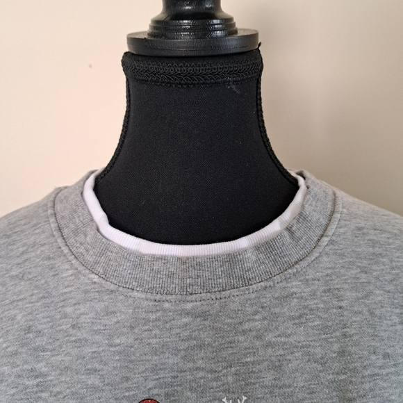 Holiday Gnome Sweatshirt Grey Fleece Lined Women's Small Cozy Festive Crew - Picture 6 of 13